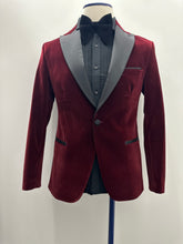Load image into Gallery viewer, Maroon Velvet Jacket
